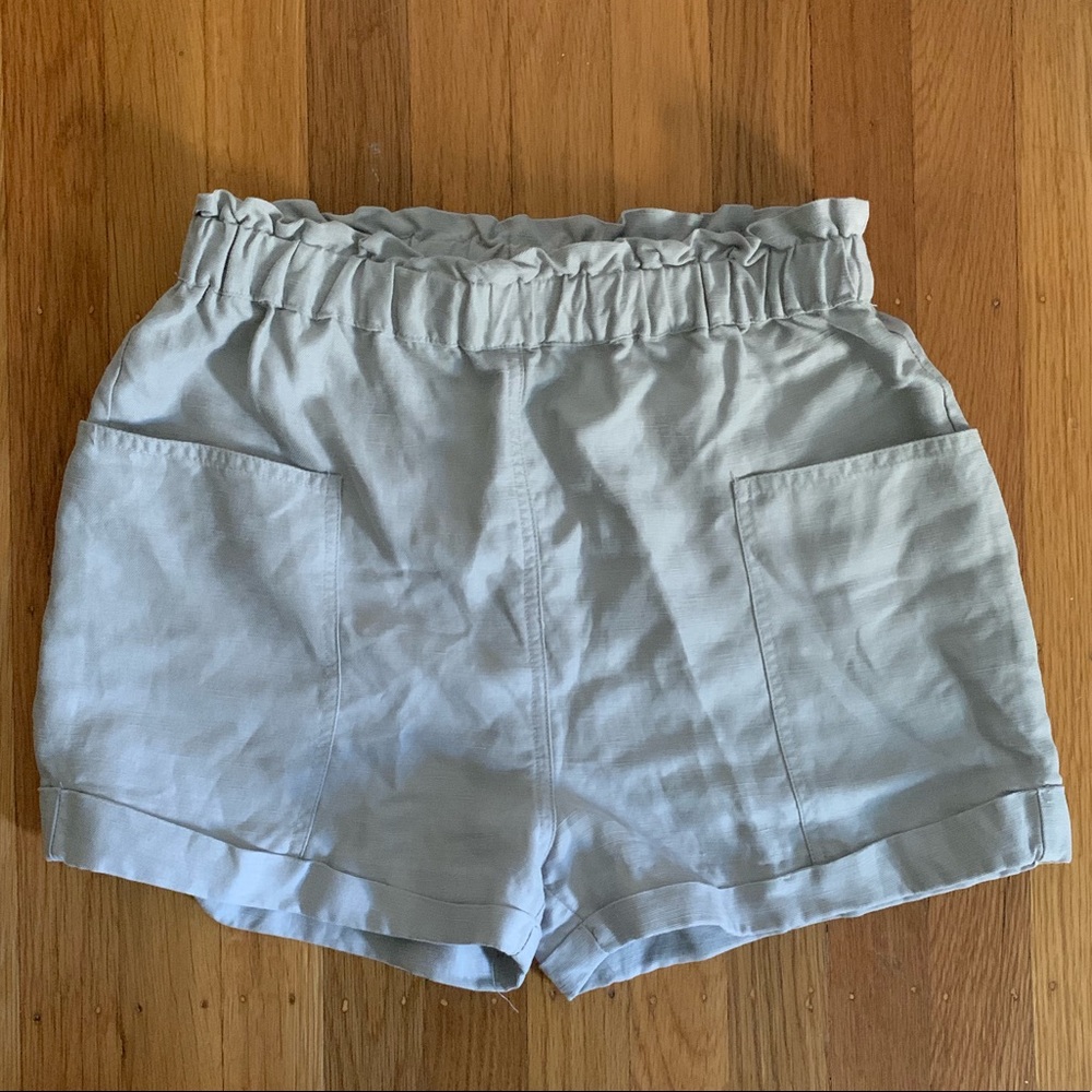 Wilfred Aritzia Harulia Ashen Shorts